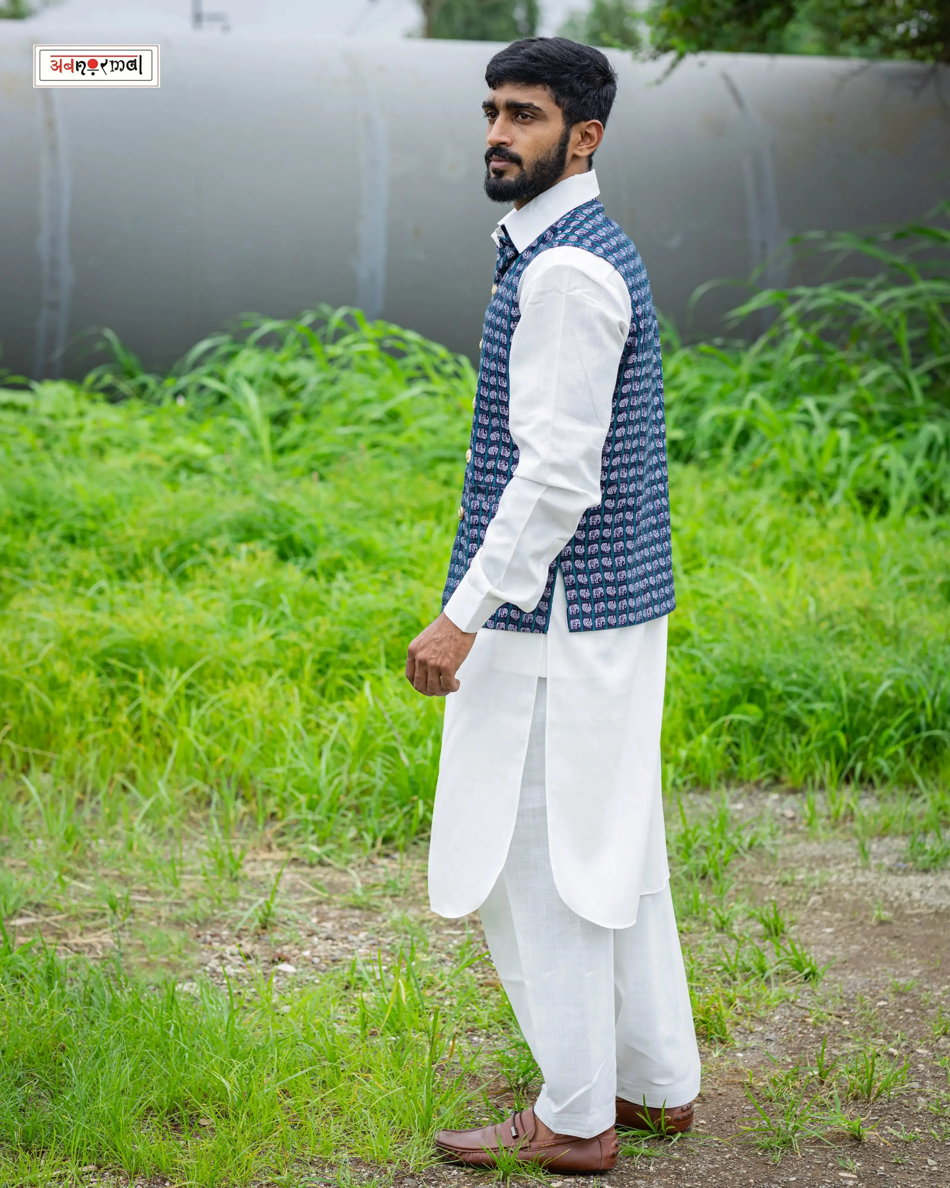 AANE - NAVILU - NEHRU JACKETS IN KHUN