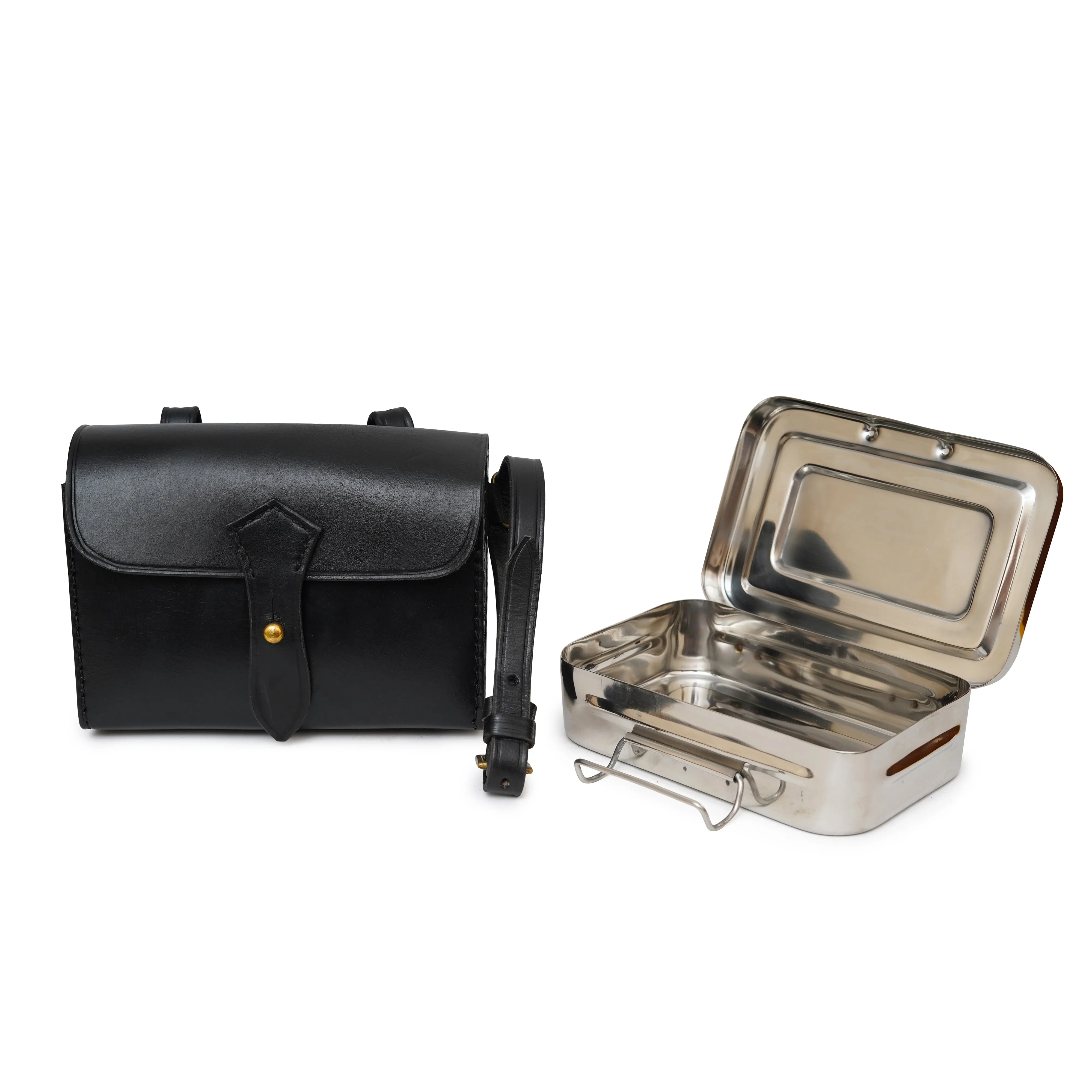 Hunting Sandwich Tin with Brown Leather Saddle Attach Case
